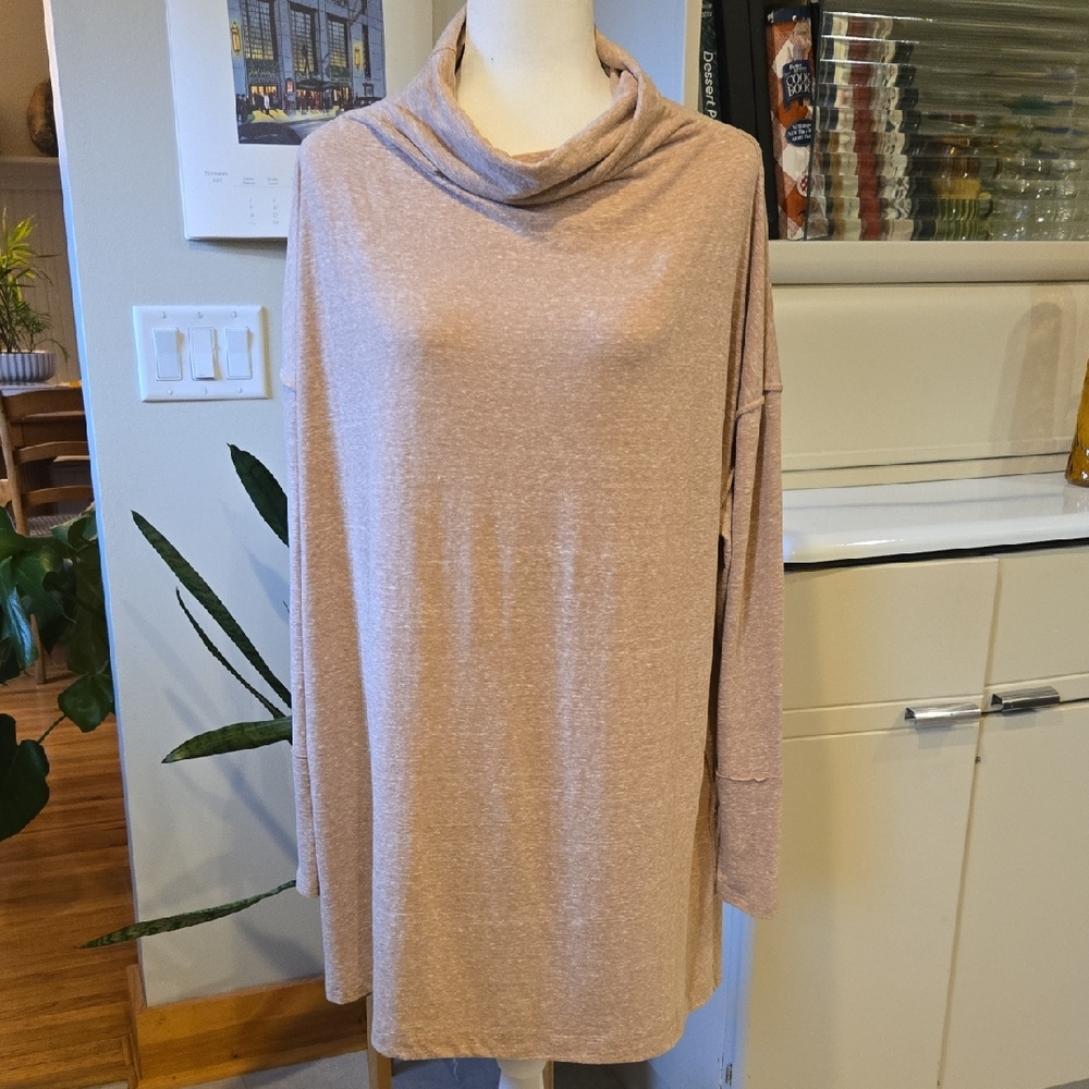 Excellent Condition We The Free Tan Heather Knit Tunic Size Small